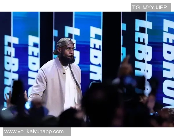 詹姆斯赛后反思球队表现强调失利只是暂时状态不必过度解读 詹姆斯赛后反思球队表现强调失利只是暂时状态不必过度解读