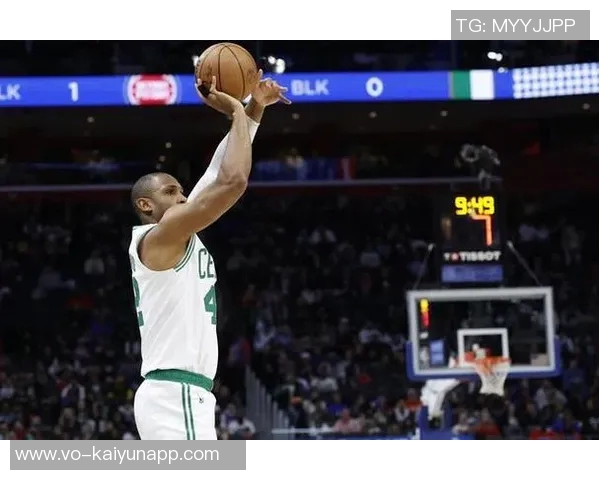 太阳三分火力全开9场比赛命中16记三分领跑联盟勇士紧随其后表现不俗